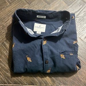American eagle short sleeve button down